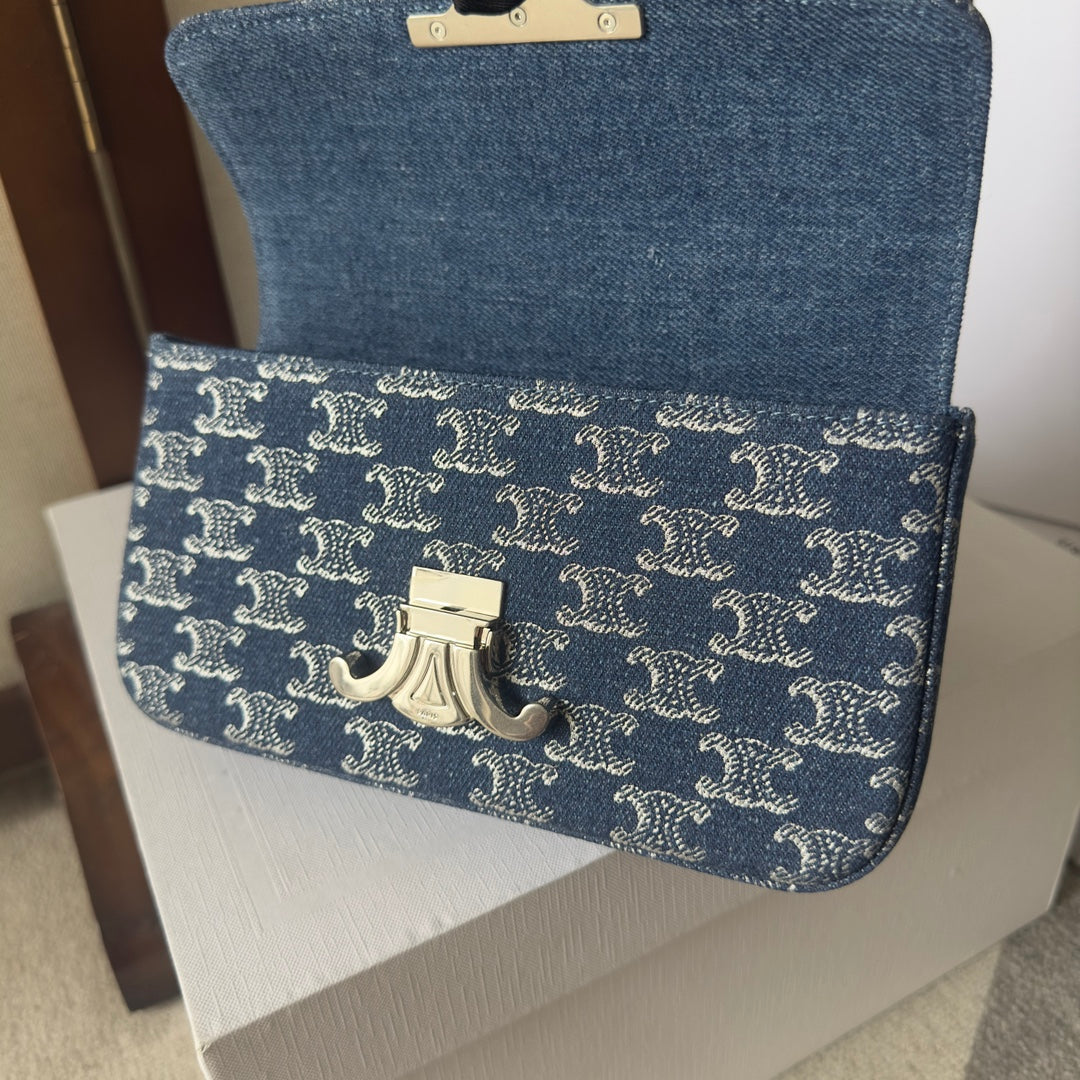 CHAIN SHOULDER BAG CLAUDE 20 IN BAYOUX BLUE TRIOMPHE DENIM SILVER HARDWARE