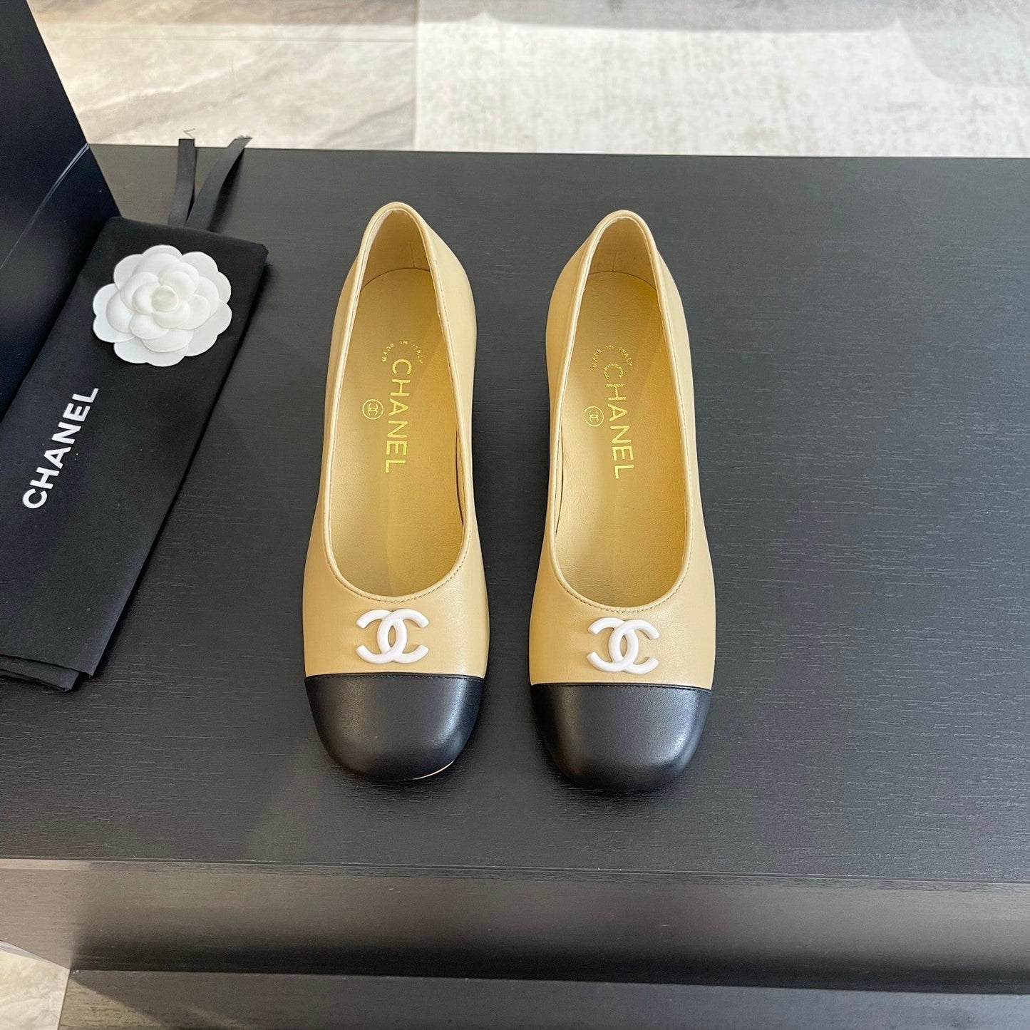 PUMP DARK CREAM MIX BLACK CALFSKIN