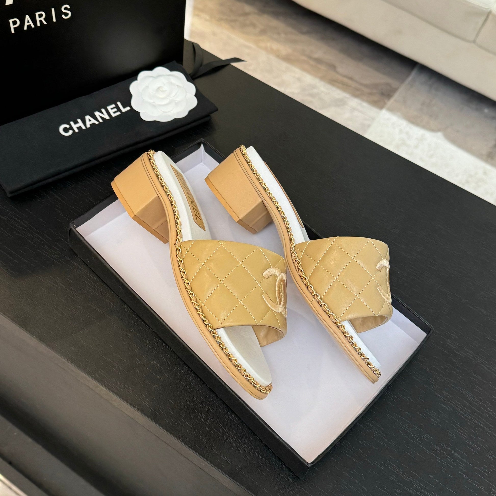 HIGH FLATFORM SLIPPER IN DIJON YELLOW EMBOSSED SHEEPSKIN