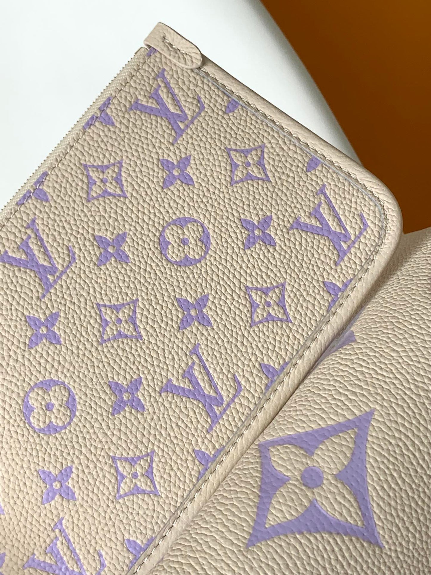 CARRYALL PM 29 BAG IN BEIGE MIX PURPLE MONOGRAM EMPREINTE LEATHER