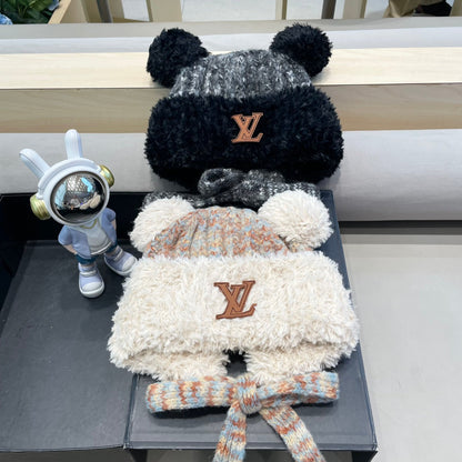 KNITTED BEANIE HAT IN COLORFUL WOOL WITH CUTE BEAR EARS 422497