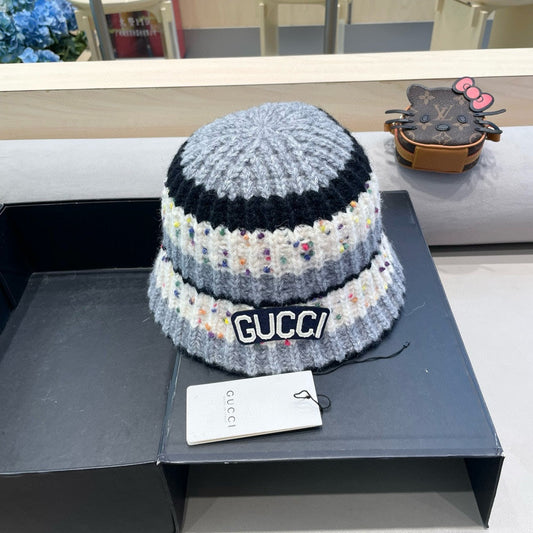 STRIPED KNITTED BUCKET HAT COLORFUL 428103