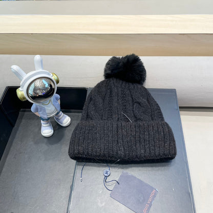 BEANIE HAT IN BLACK WOOL 433486