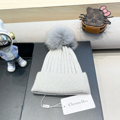 KNITTED BEANIE HAT IN RHINO GRAY WOOL AND FOX FUR 435033