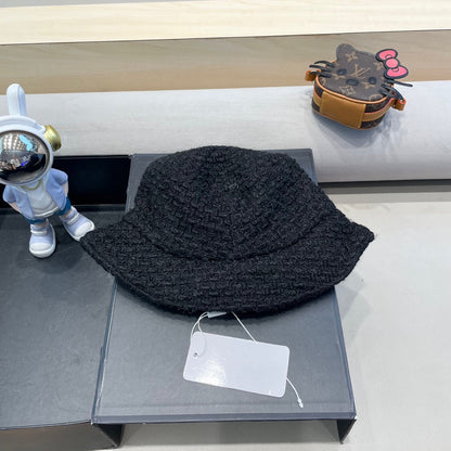 BUCKET HAT IN BLACK WOOL 436744
