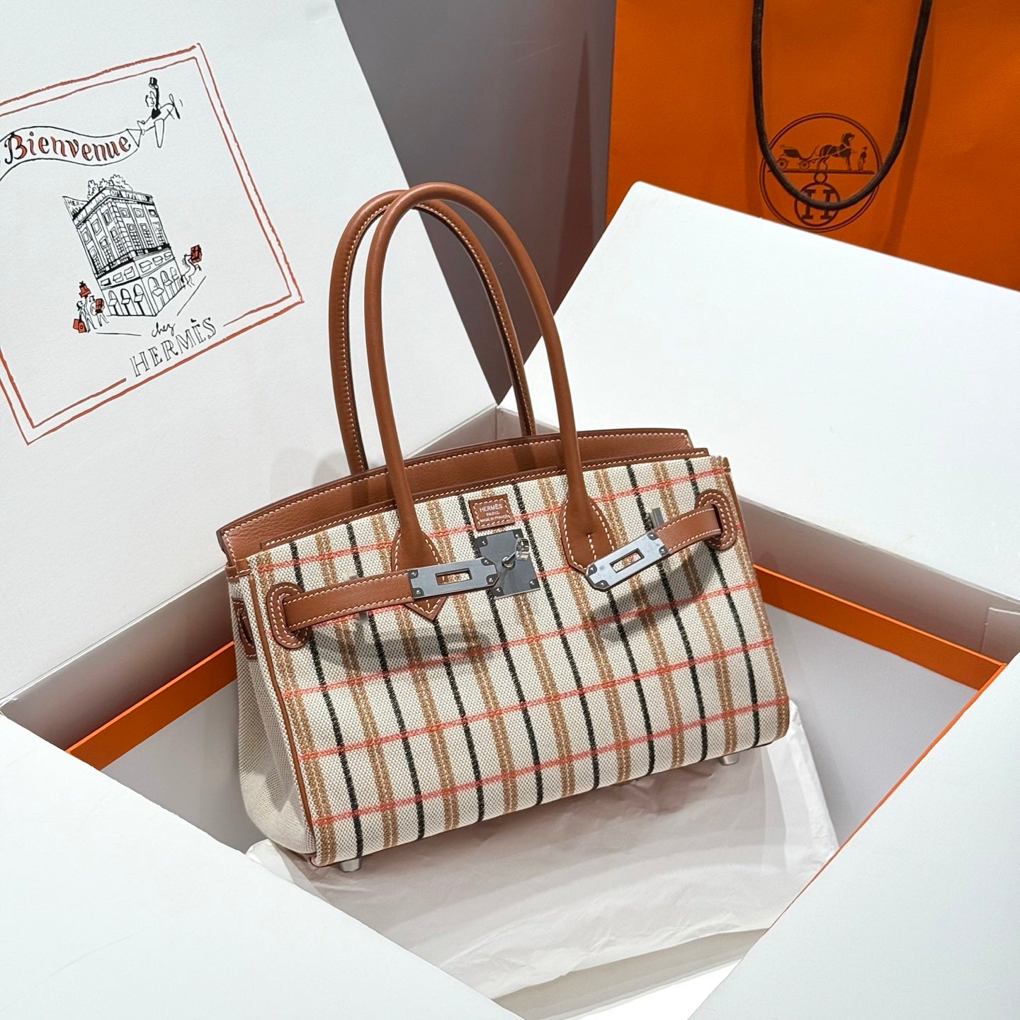 BIRKIN SHOULDER 29 IN GOLD CALFSKIN ÉCRU/BEIGE/FAUVE/ROSE POP/NOIR EMBROIDERY PLAID CANVAS
