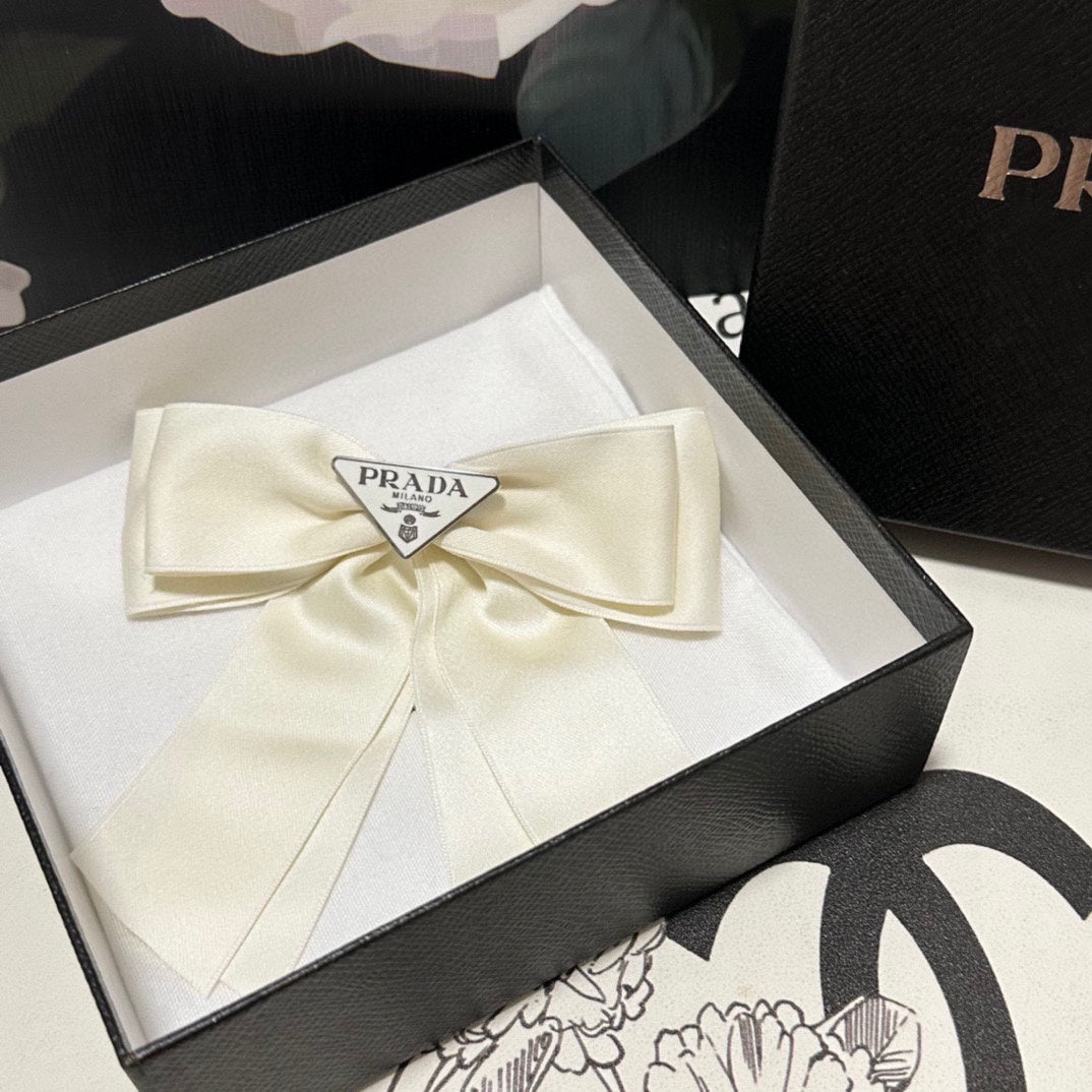 BOW HAIR CLIP IN BREEZY BEIGE RE-NYLON 423592