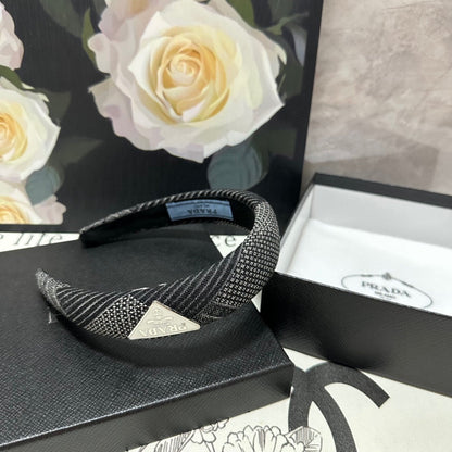 THICK HEADBAND IN BLACK MIX WHITE KNITTED FABRIC 432808