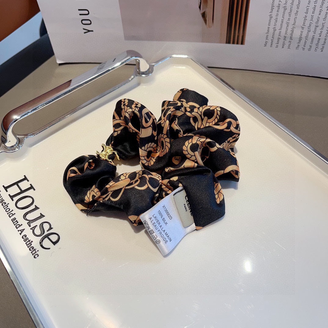 BLACK MIX LIGHT GOLD WRINKLED FABRIC SCRUNCHIE 378901