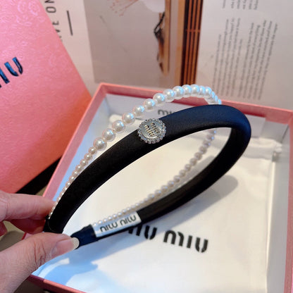 HAIR BAND IN BLACK COTTON ATTACHED PEARL CHAIN 418901