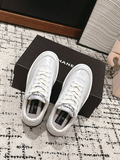 SNEAKER IN WHITE HAND-POLISHED CALFSKIN 977831