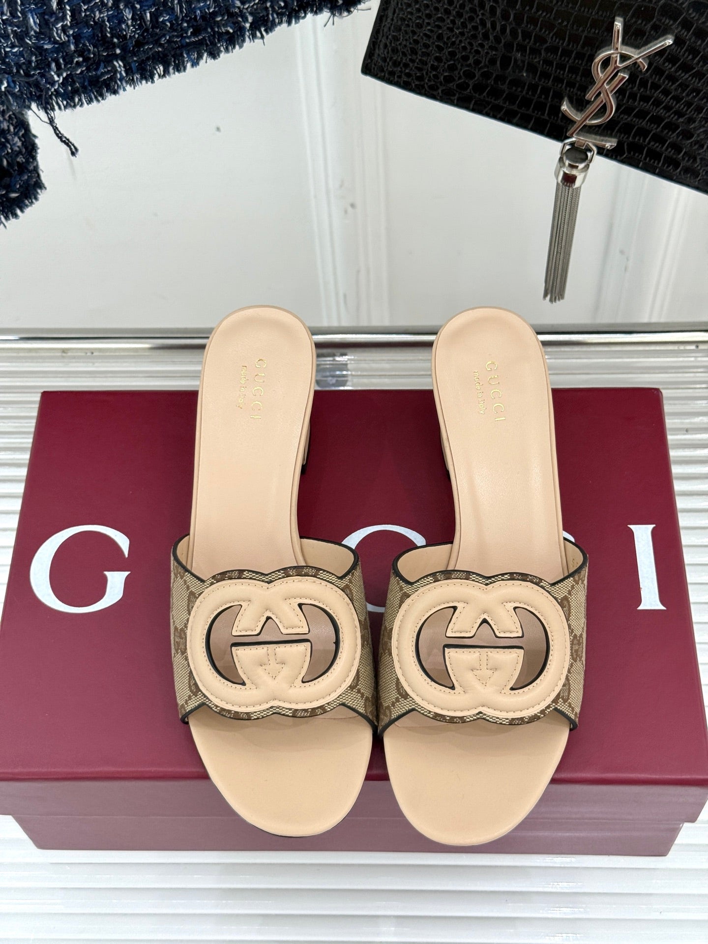 MID-HEEL MULE IN BEIGE CALFSKIN AND FABRIC