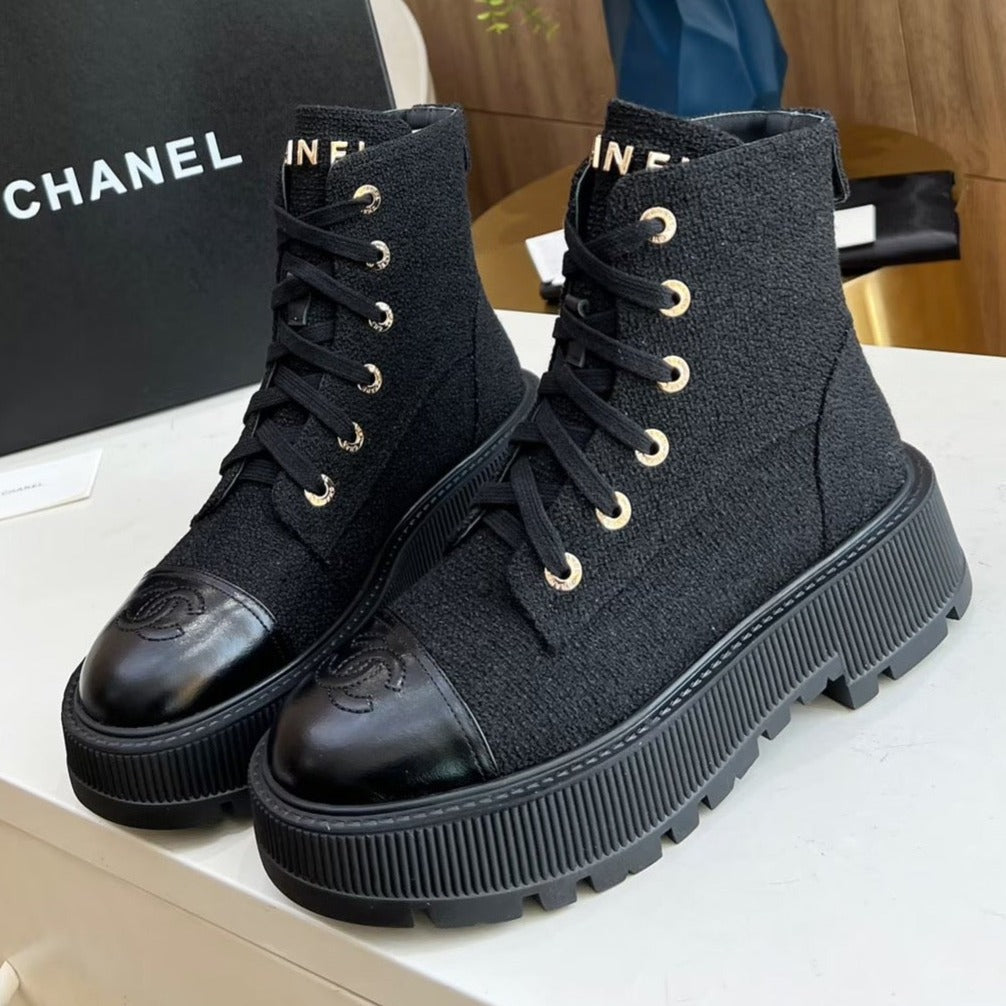 SHORT BOOTS IN BLACK TWEED AND CALFSKIN