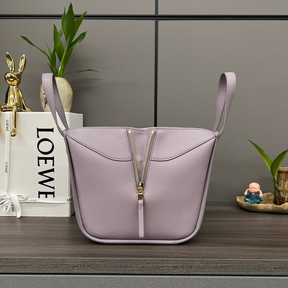 LOE MINI 20 HAMMOCK BAG IN DUSTY PINK CALFSKIN