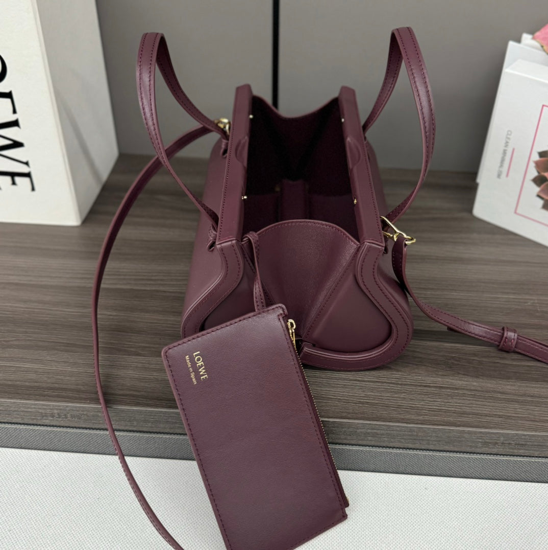 CYLINDER BAG 25 IN WINE PURPLE CALFSKIN