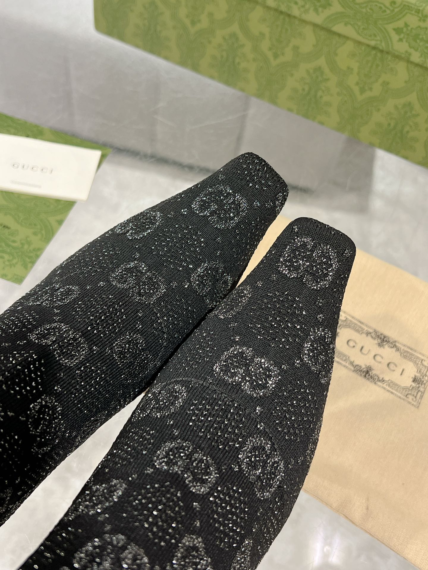 THIGH HIGH BOOTS IN BLACK KNITTED FABRIC