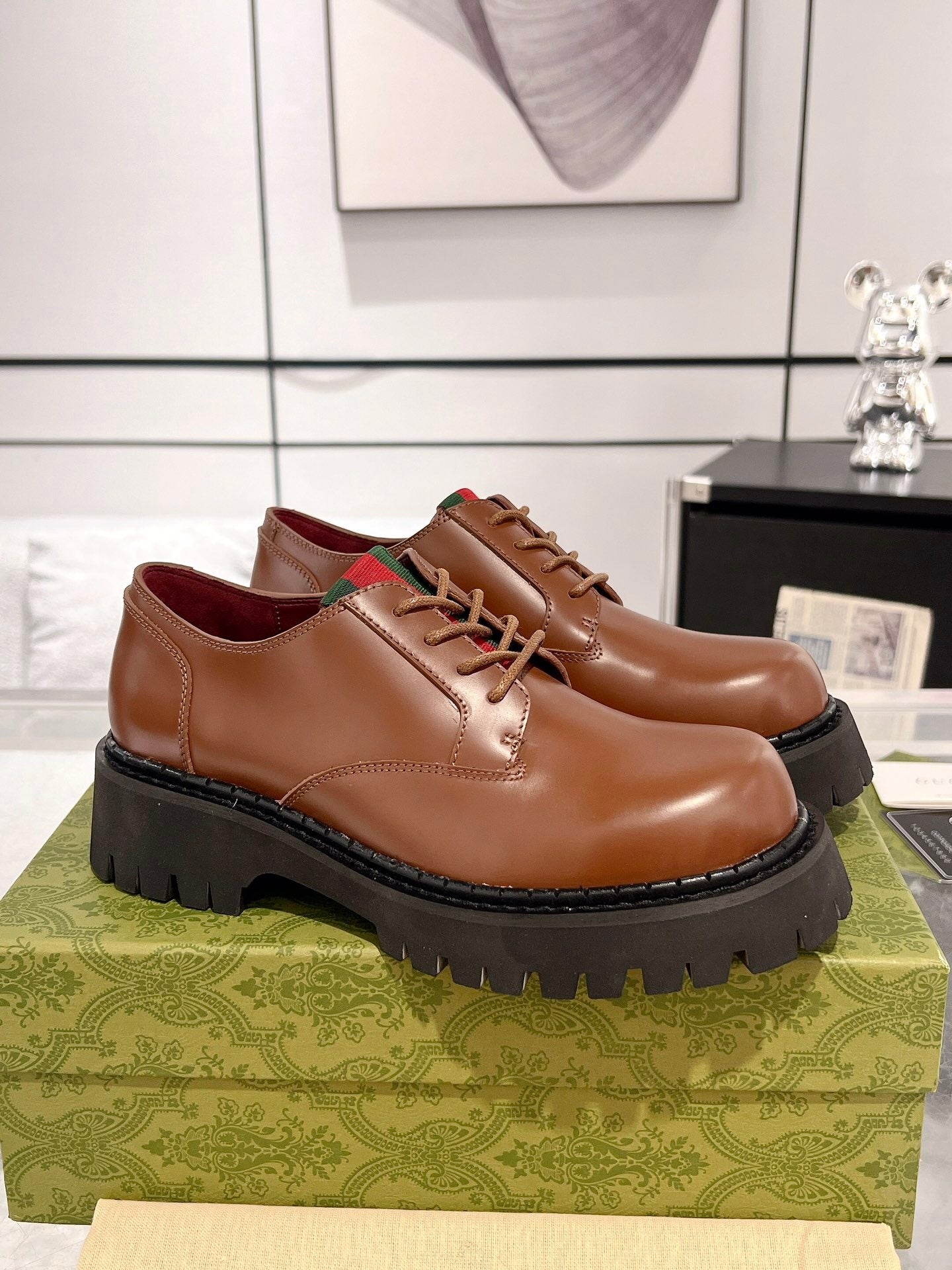 GG LACE-UP LOAFER WITH WEB IN CARAMEL BROWN SHINY LEATHER