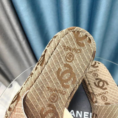 THICK-SOLE SLIPPERS PEANUT BROWN SATIN
