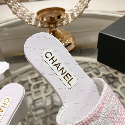 WEDGE PLATFORM IN LIGHT PINK FABRIC WITH WHITE LOGO