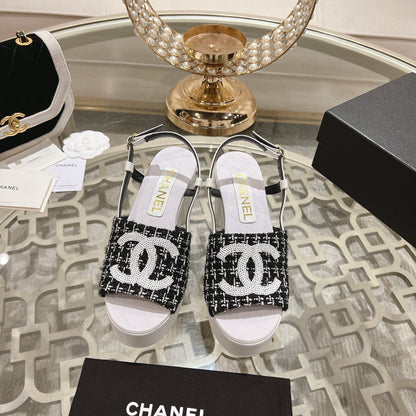 WEDGE SANDALS IN BLACK FABRIC WITH WHITE LOGO
