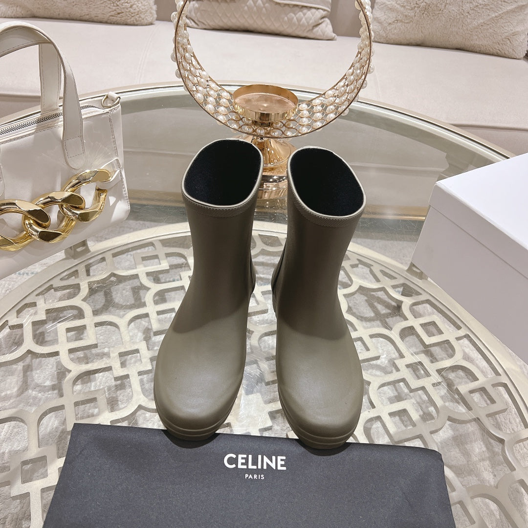 MID RAIN BOOTS IN WOOD BROWN NATURAL RUBBER