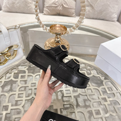 POLLY WEDGE MULE IN BLACK SHINY CALFSKIN
