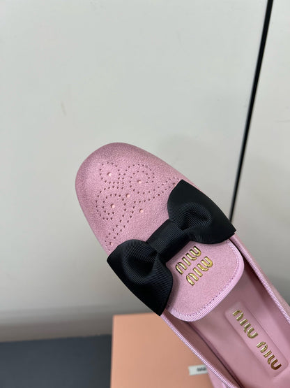 LOAFERS WITH BOW IN PINK SUEDE