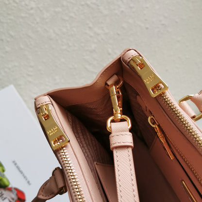 PRA GALLERIA 28 BAG IN DESERT BEIGE SAFFIANO LEATHER