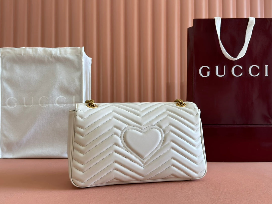 MARMONT SHOULDER BAG 31 IN WHITE CALFSKIN GOLD CHAIN
