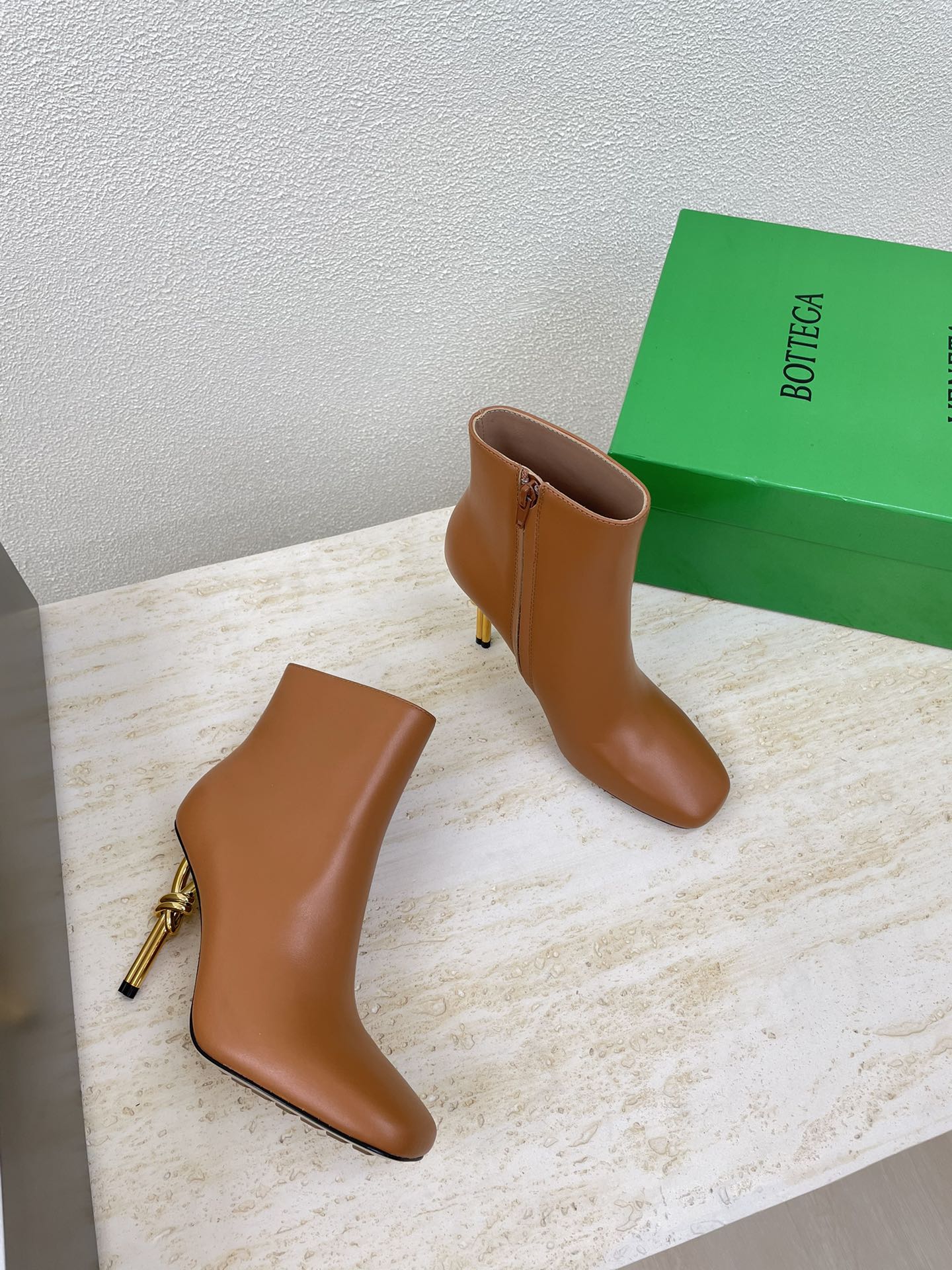 KNOT ANKLE BOOT IN BRONZE BROWN CALFSKIN WITH GOLD METAL HEEL 9 CM
