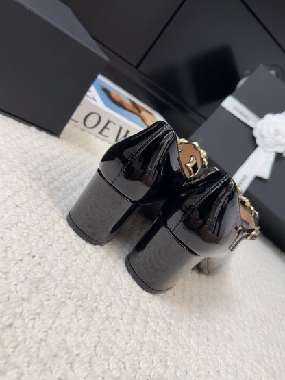 MARY JANE SHOES IN BLACK PATENT CALFSKIN 55 MM