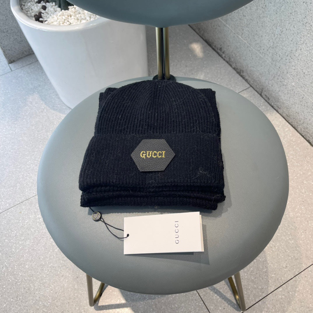 SET SCARF AND HAT IN BLACK WOOL 414805
