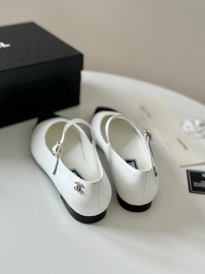MARY JANE WHITE MIX BLACK CALFSKIN