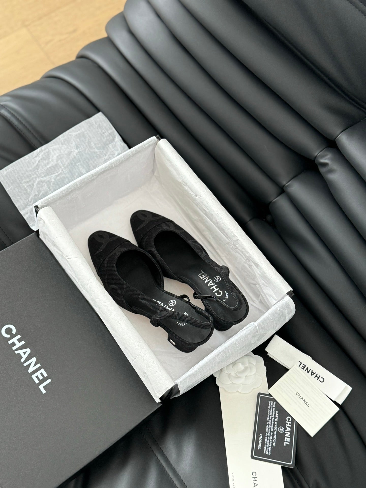 CLASSIC HIGH SLINGBACK BLACK CALFSKIN