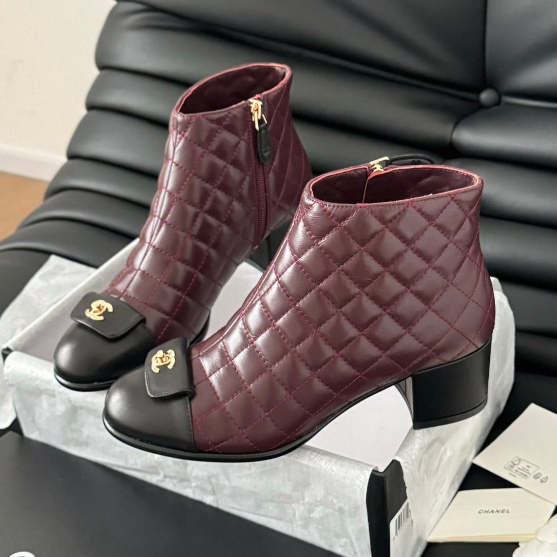 CC BALLET SHORT BOOTS 65 MM IN SANGRIA PURPLE MIX BLACK QUILTED PATTERN LAMBSKIN