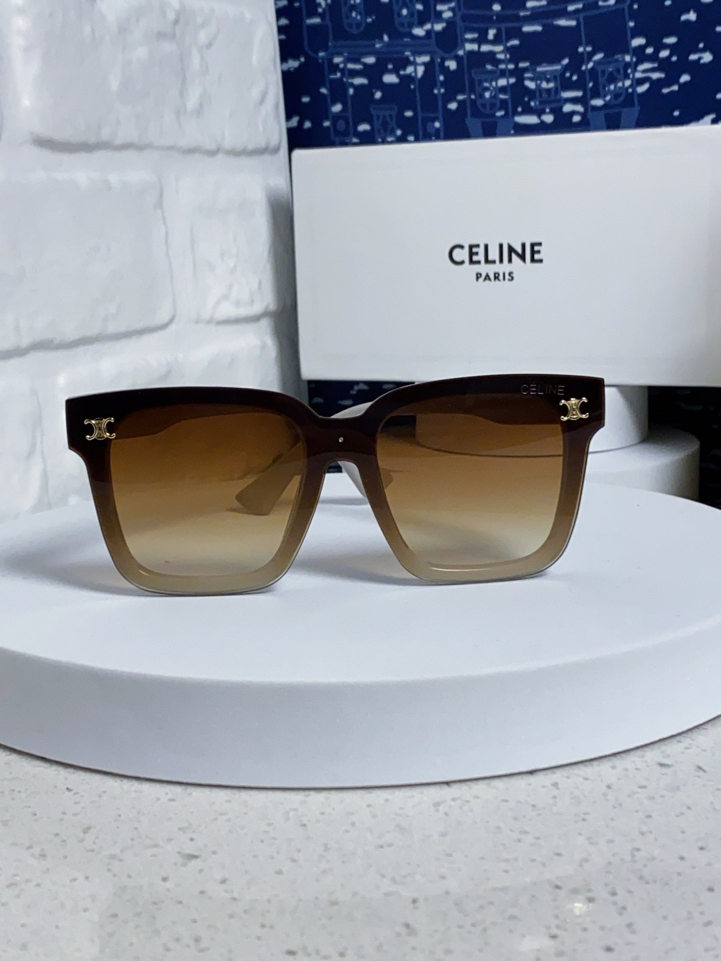 TRIOMPHE SUNGLASSES 548633 IN IVORY ACETATE