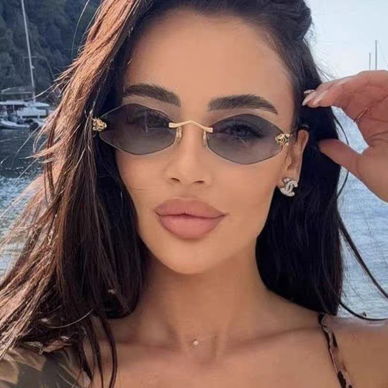 PANTHÈRE RIMLESS RHOMBUS FRAME SUNGLASSES CT0443S IN METAL