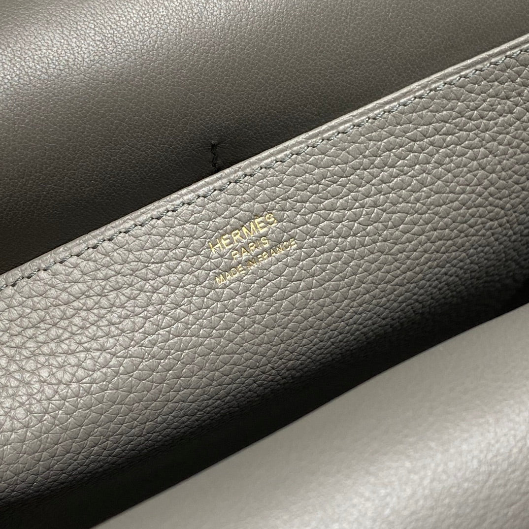 HALZAN 25 HANDLE BAG IN GREY GRAINED CALFSKIN