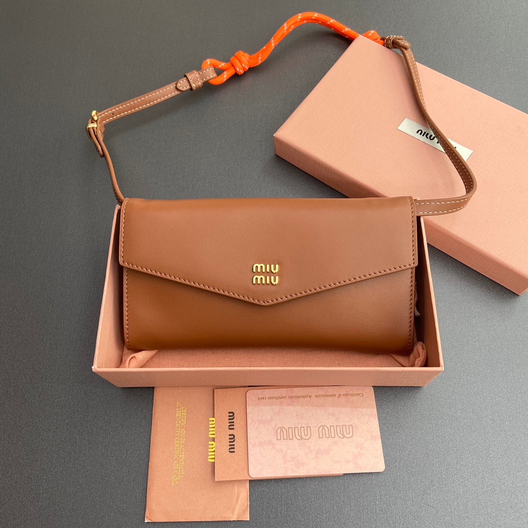 MICRO BAG 19 IN BRONZE BROWN SMOOTH CALFSKIN