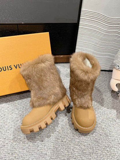 ANKLE BOOTS IN PEANUT BROWN CALFSKIN WITH MINK FUR