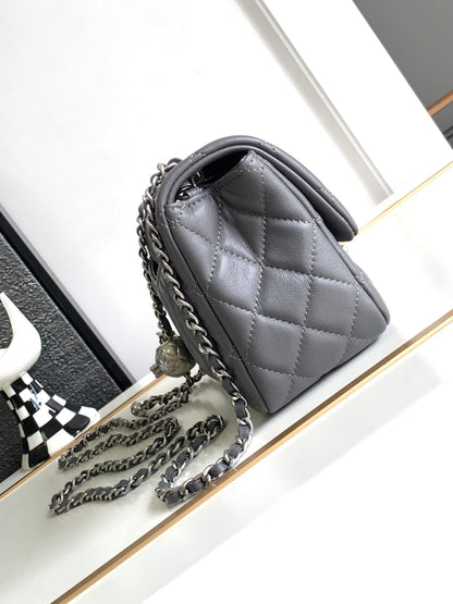 CC SMALL 17 FLAP BAG IN DARK GREY CALFSKIN