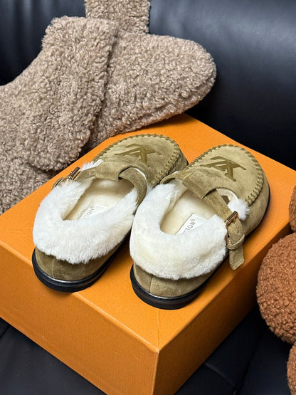 COLORADO COMFORT MARY JANE IN SAND BEIGE SUEDE AND SHEARLING LINING