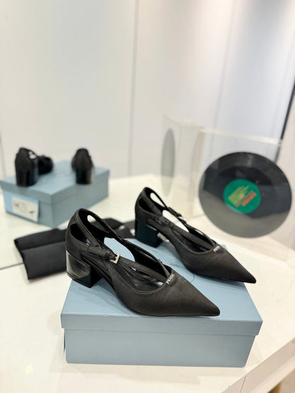 PRA STRAP CUT-OUT PUMPS BLACK SATIN