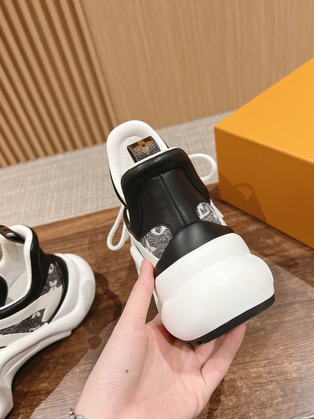 LV ARCHLIGHT SNEAKER IN WHITE MIX BLACK CALFSKIN AND MONOGRAM DENIM