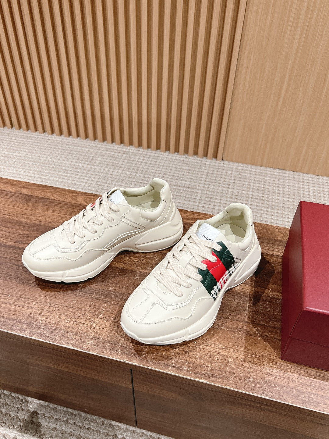 GG RHYTON TRAINER WHITE CALFSKIN WITH WEB LOGO