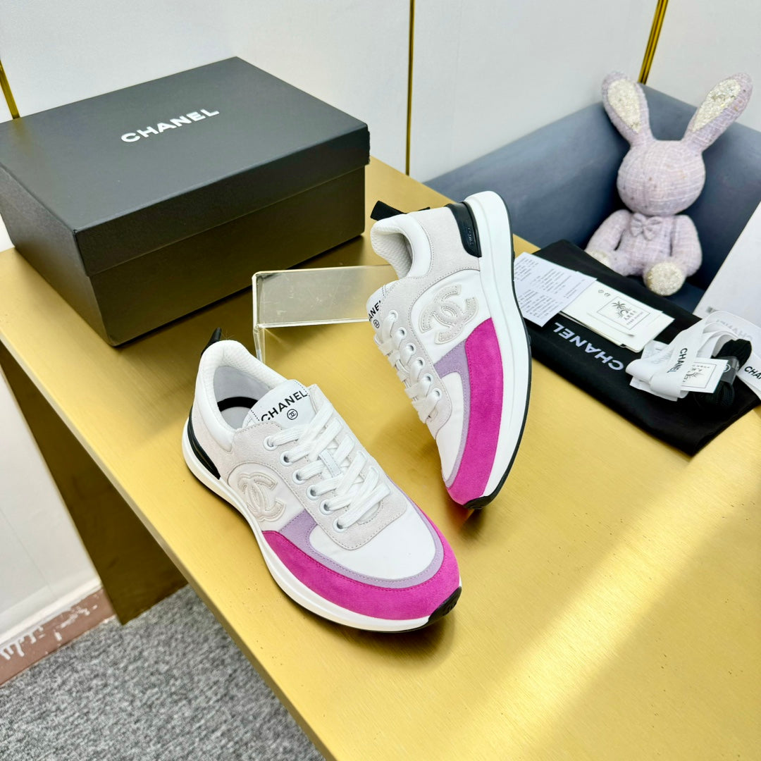CLASSIC TRAINER IN GREY MIX BRIGHT PINK MERCERIZED VELVET