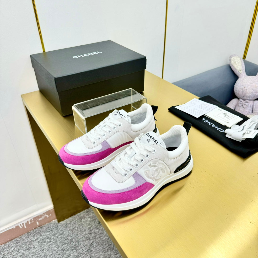 CLASSIC TRAINER IN GREY MIX BRIGHT PINK MERCERIZED VELVET