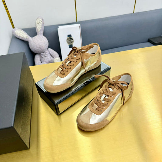 CC SNEAKER IN GOLD CALFSKIN AND SUEDE