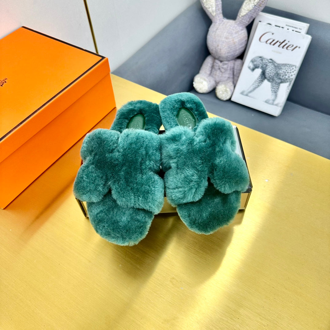 0RAN SHEARLING SANDALS TEAL GREEN
