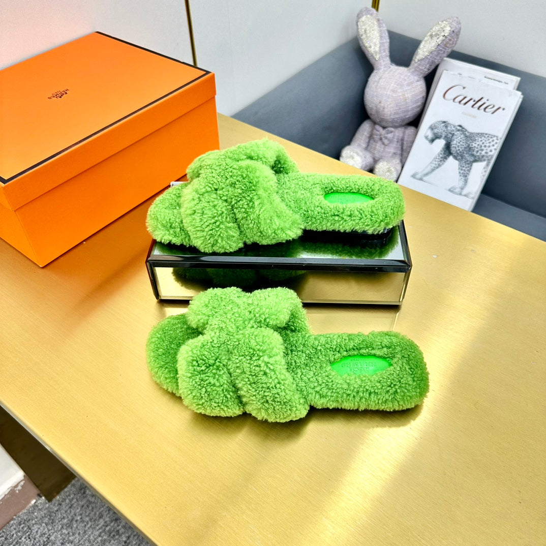 0RAN SHEARLING SANDALS CHARTREUSE GREEN